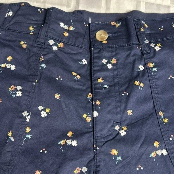 Floral comfy shorts,sz 16 W, blue,elastic stretchy waist,pockets,casual,coastal - Picture 4 of 16